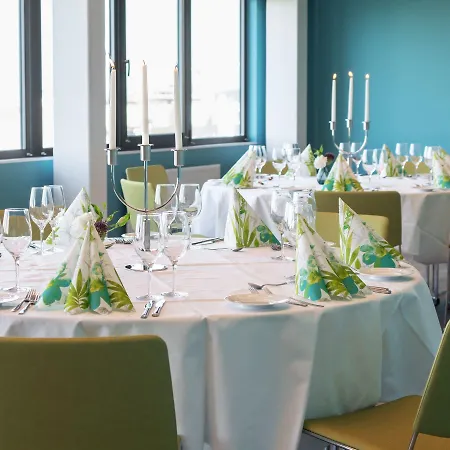 松恩城市酒店 4*