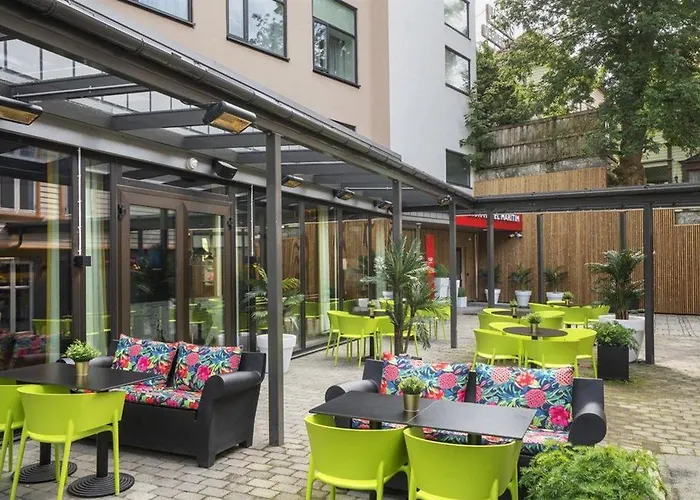 トーン マリティム 4*