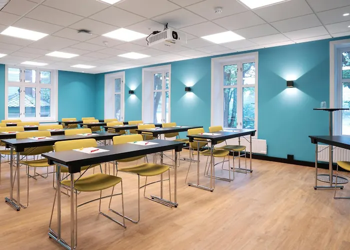 トーン マリティム ホテル