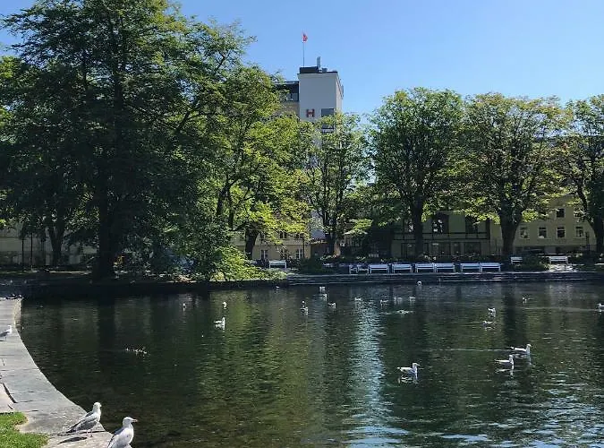 トーン マリティム ホテル 4*